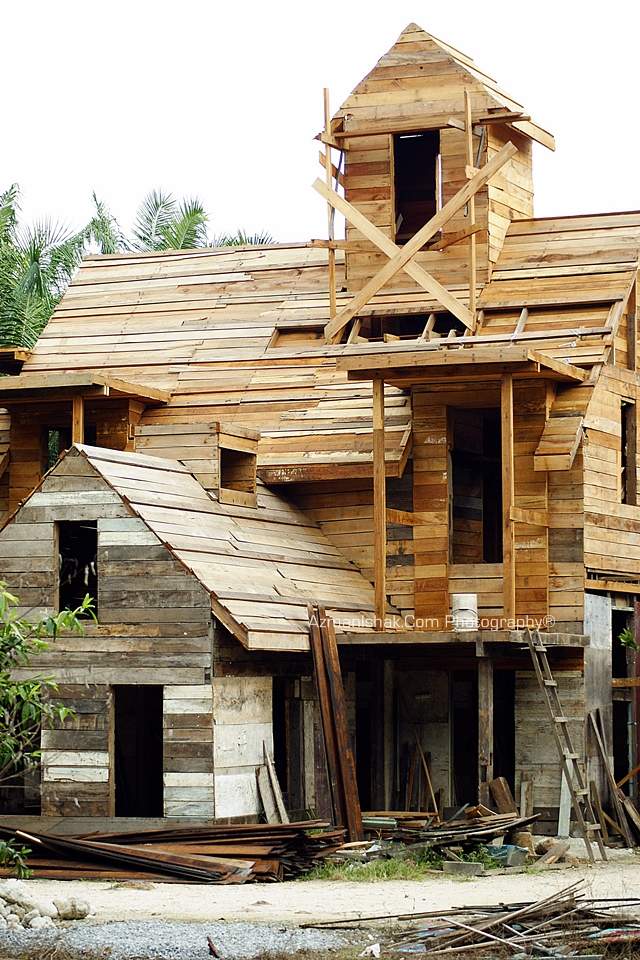 rumah-batu-rangka-kayu-7