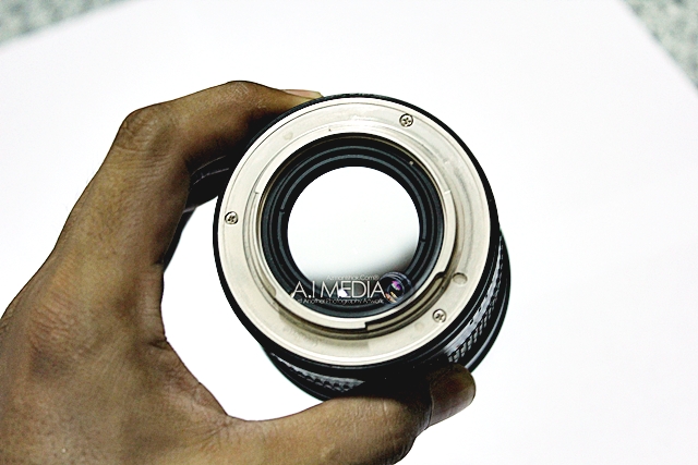samyang-85mm-f1.4-004