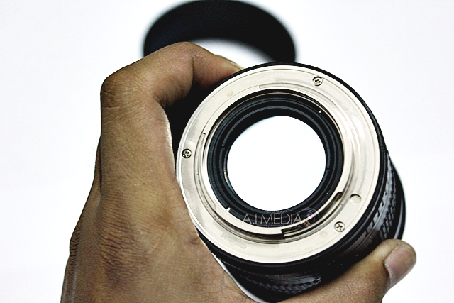 samyang-85mm-f1.4-009