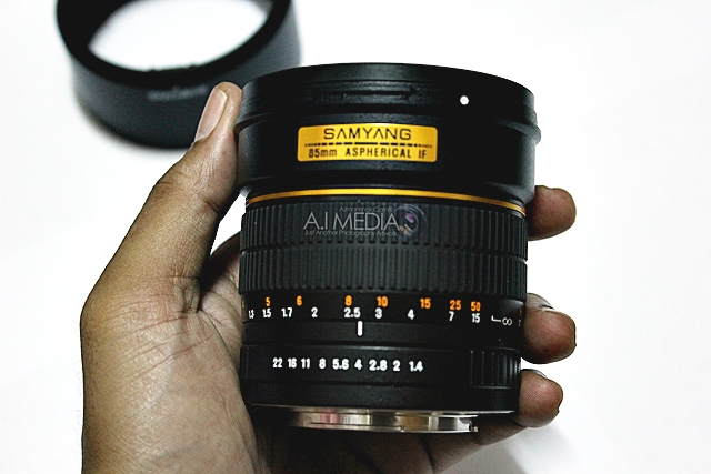 samyang-85mm-f1.4-012