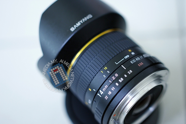 Ada tak yang masih keliru antara focusing ring dan juga zooming ring. Lain tahuu.. hehehe...