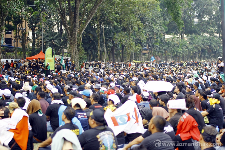 Duduk dan berhimpun - 1