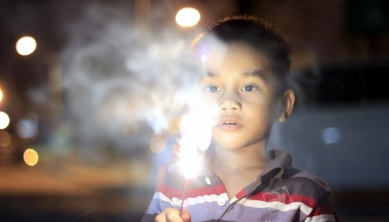 Terlopong tengok bunga api...