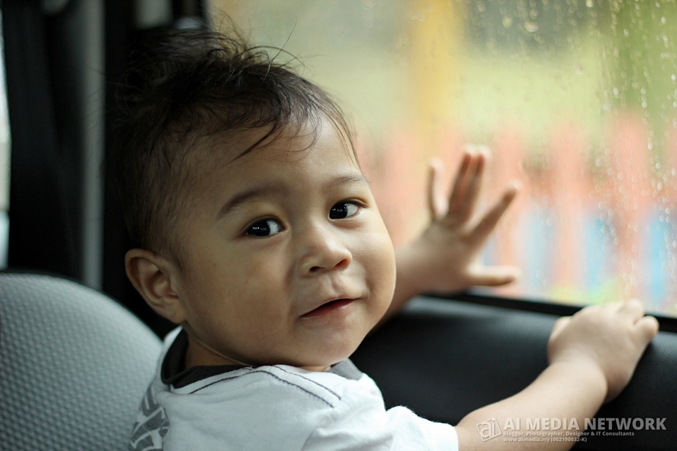 Canon 50mm f1.8 | Speed 1/25s | Aperture f1.8 | ISO 800 | Manual Exposure