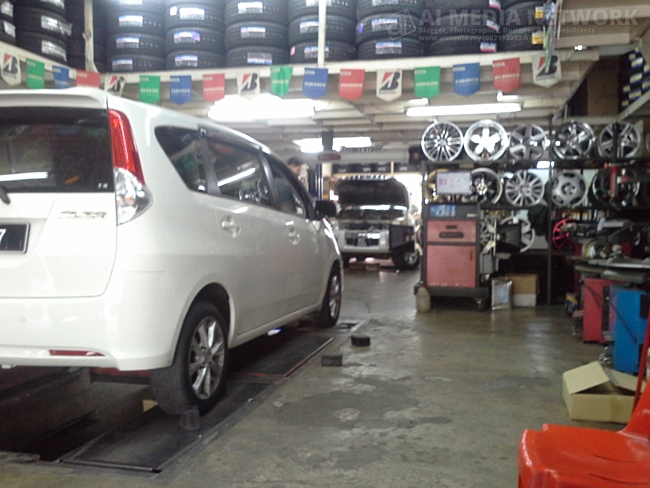 Masa ni, aku pergi buat alignment kereta sebab nak balik kampung.